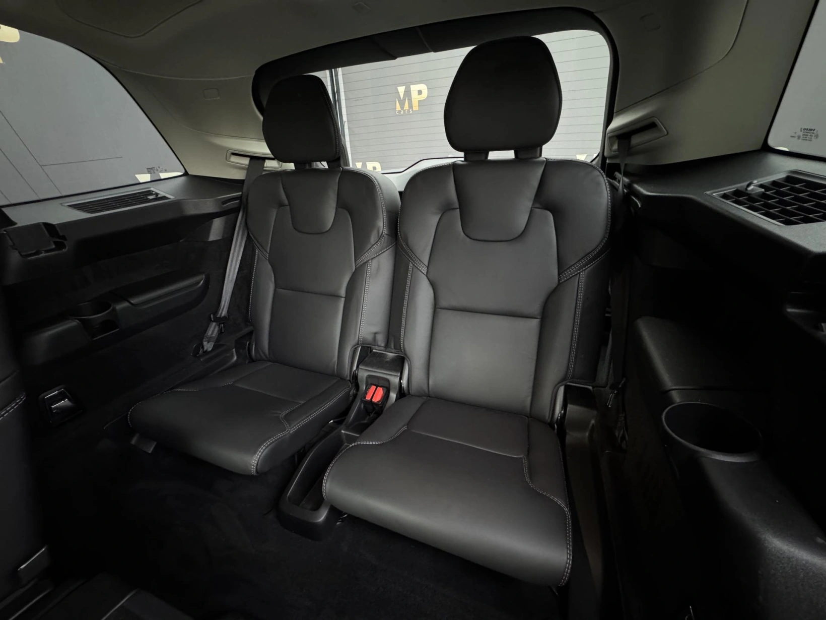 Volvo XC90 – B5 4X4 Ultimate, DPH, 1.MAJ