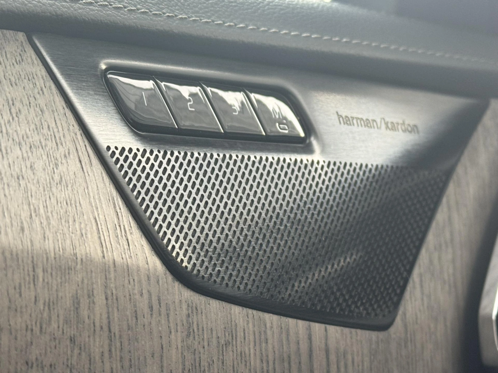 Volvo XC90 – B5 4X4 Ultimate, DPH, 1.MAJ
