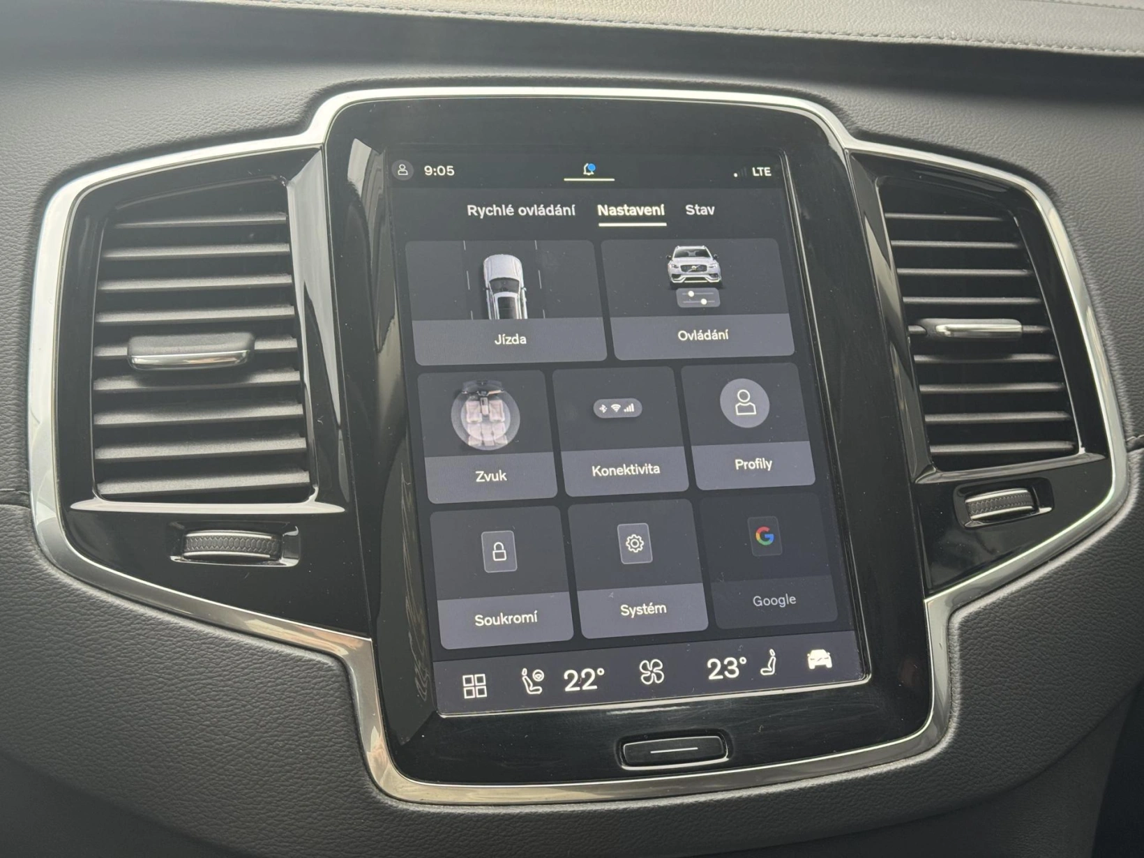 Volvo XC90 – B5 4X4 Ultimate, DPH, 1.MAJ