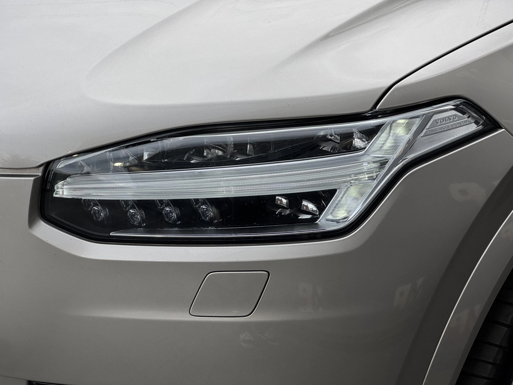 Volvo XC90 – B5 4X4 Ultimate, DPH, 1.MAJ