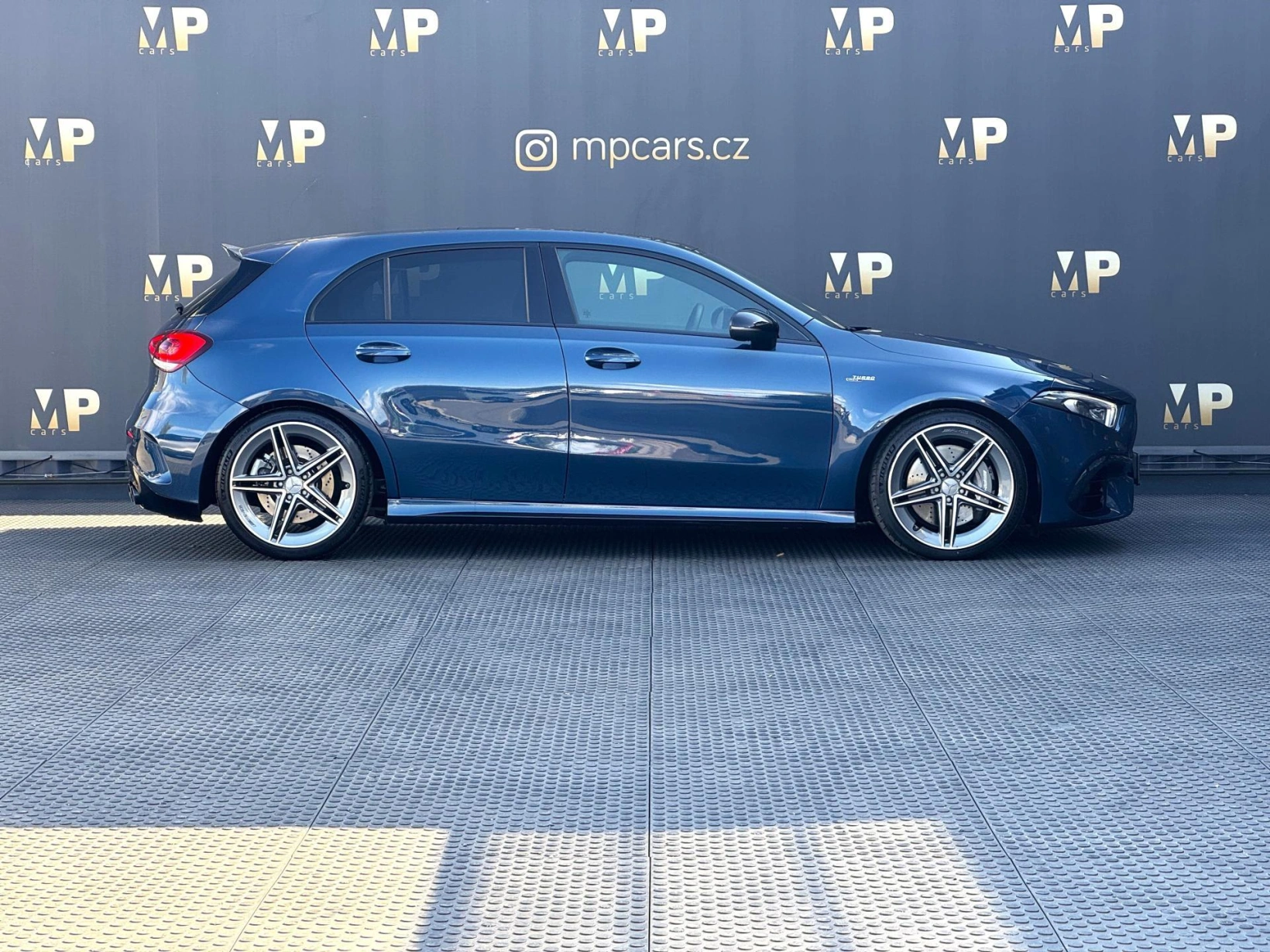Mercedes-Benz Třídy A – AMG 45 4MATIC+, MULTIBEAM