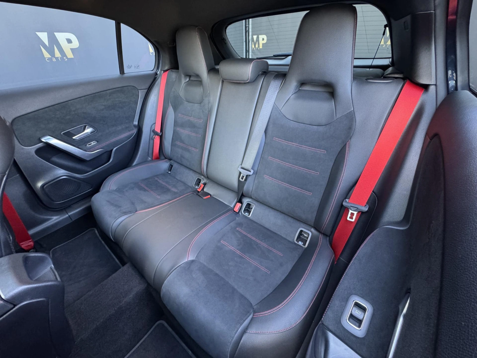 Mercedes-Benz Třídy A – AMG 45 4MATIC+, MULTIBEAM