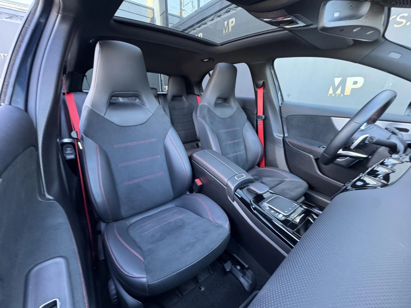 Mercedes-Benz Třídy A – AMG 45 4MATIC+, MULTIBEAM