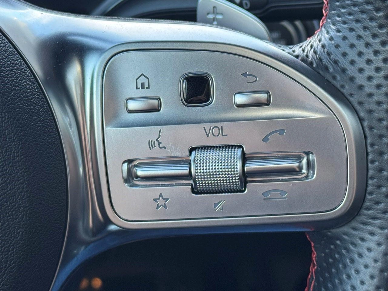 Mercedes-Benz Třídy A – AMG 45 4MATIC+, MULTIBEAM