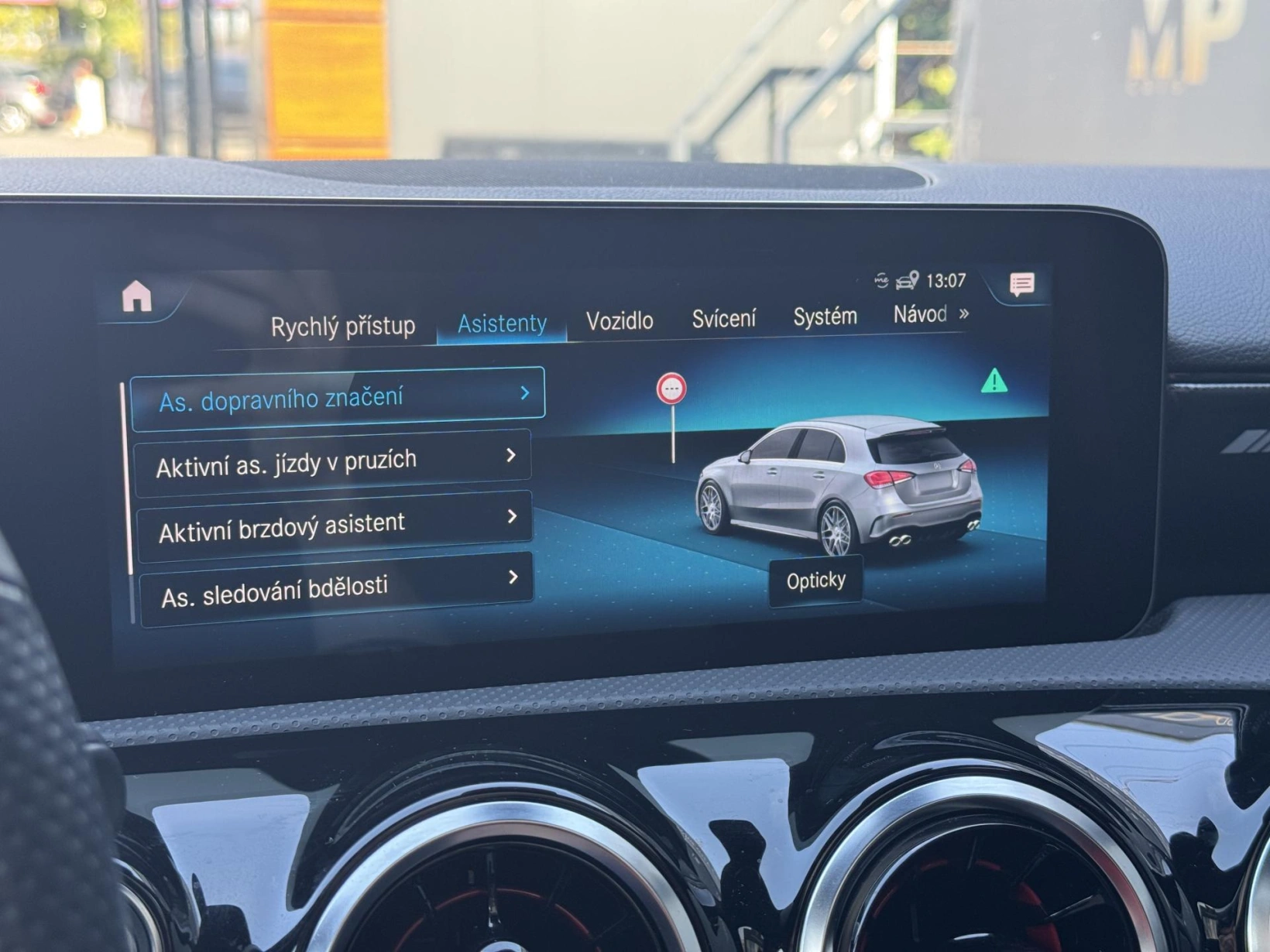 Mercedes-Benz Třídy A – AMG 45 4MATIC+, MULTIBEAM