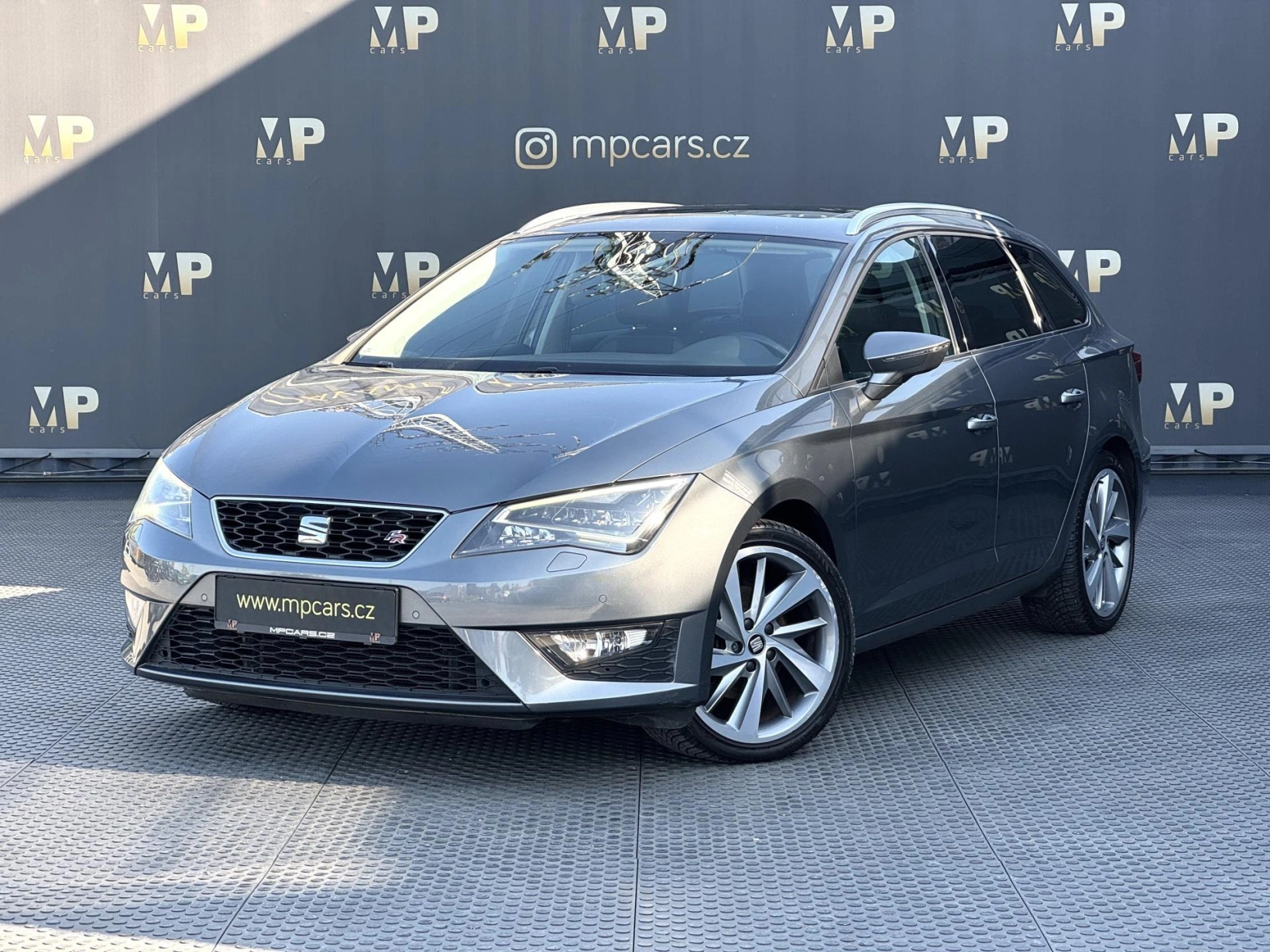 Seat Leon – 1.4 TSi DSG FR, PANO, ACC