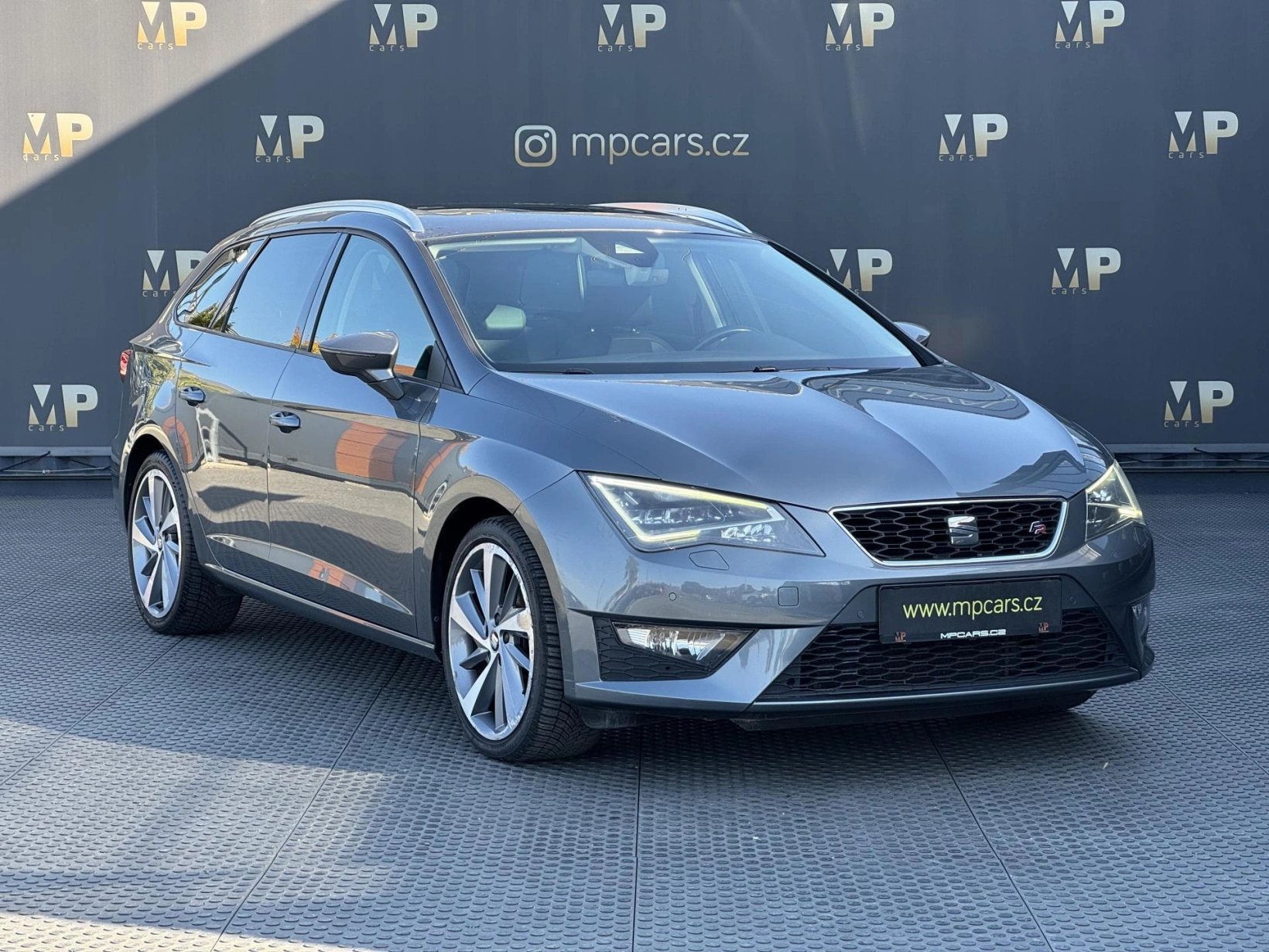 Seat Leon – 1.4 TSi DSG FR, PANO, ACC