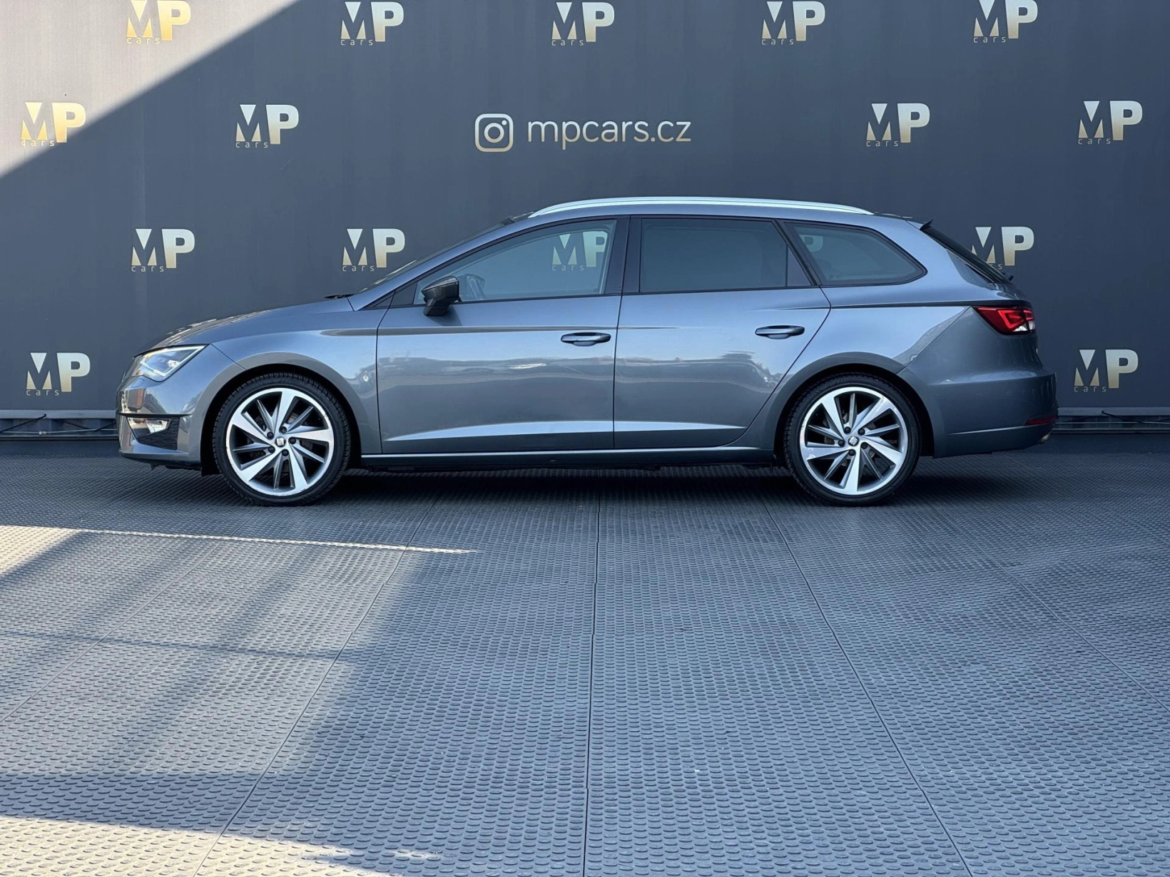 Seat Leon – 1.4 TSi DSG FR, PANO, ACC