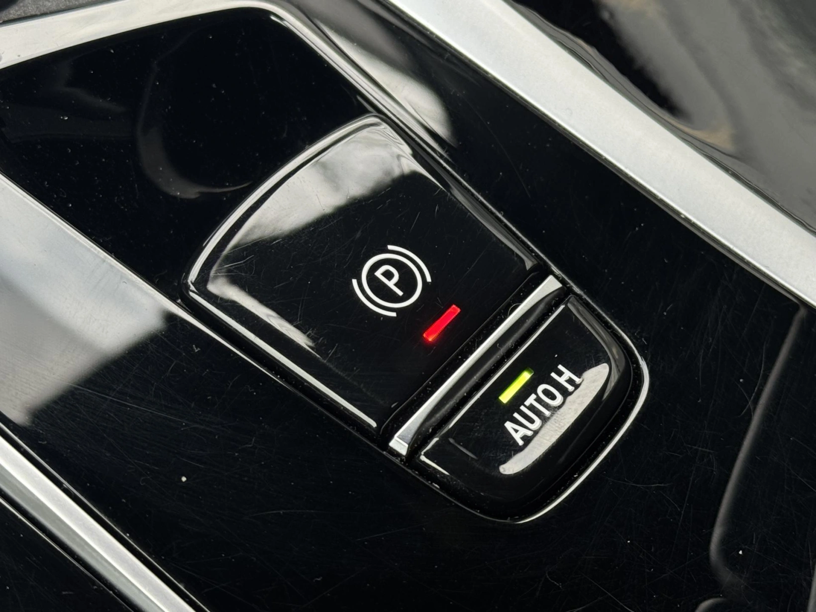 BMW Řada 5 – M550i xDrive Laser, DPH, 1.Maj