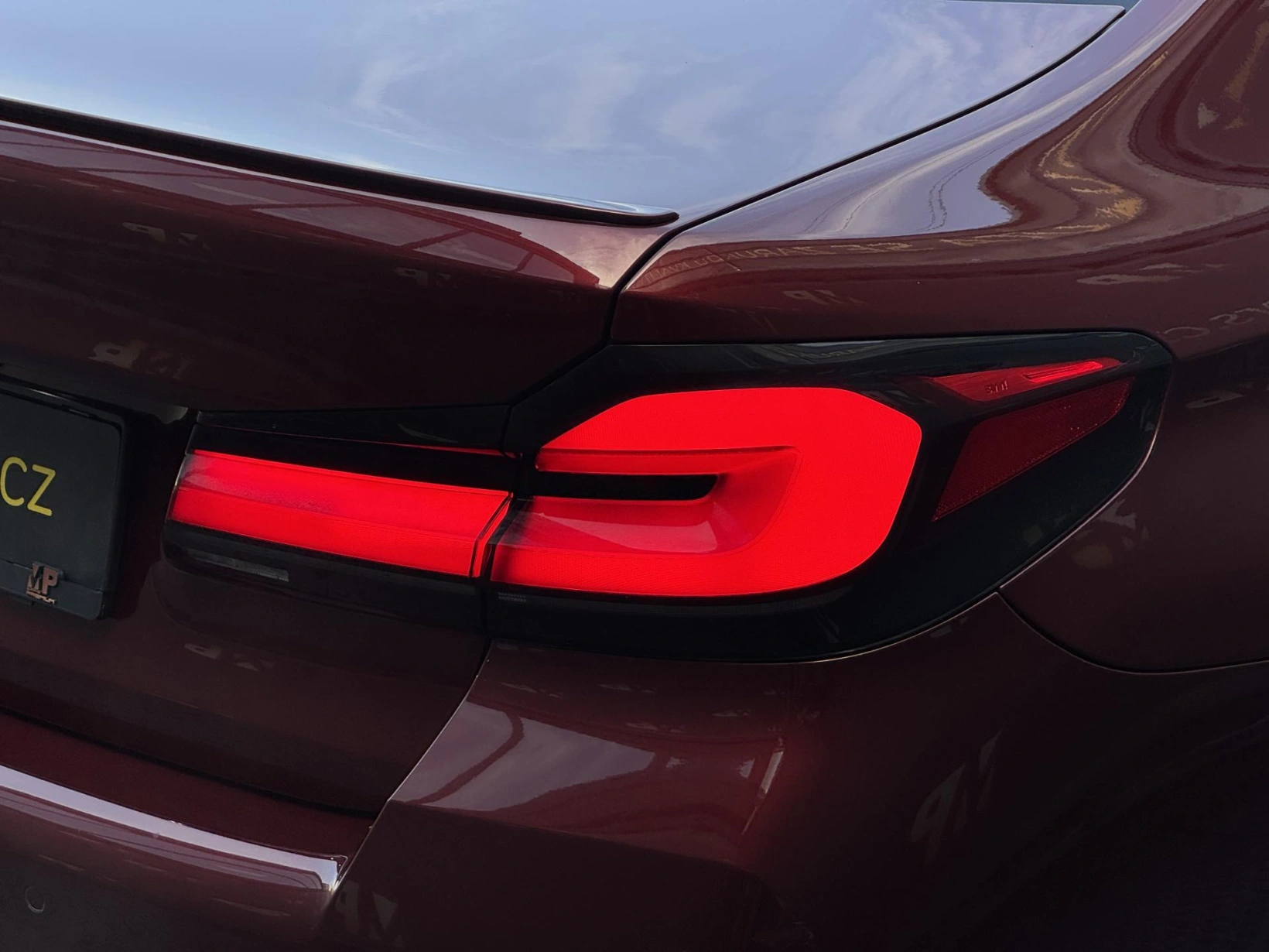 BMW Řada 5 – M550i xDrive Laser, DPH, 1.Maj