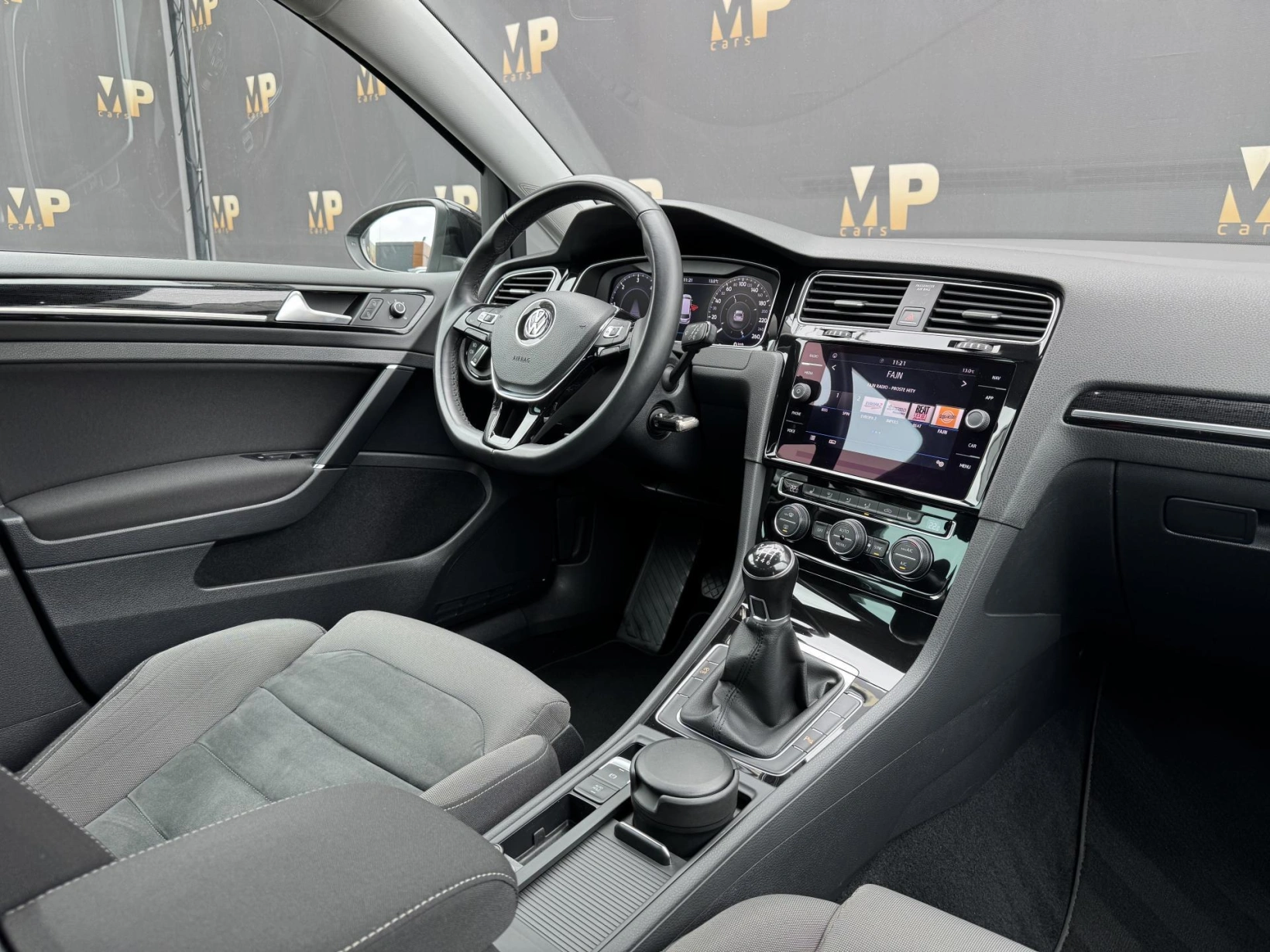 Volkswagen Golf – 2.0TDi MAN Highline+, DPH, RZV