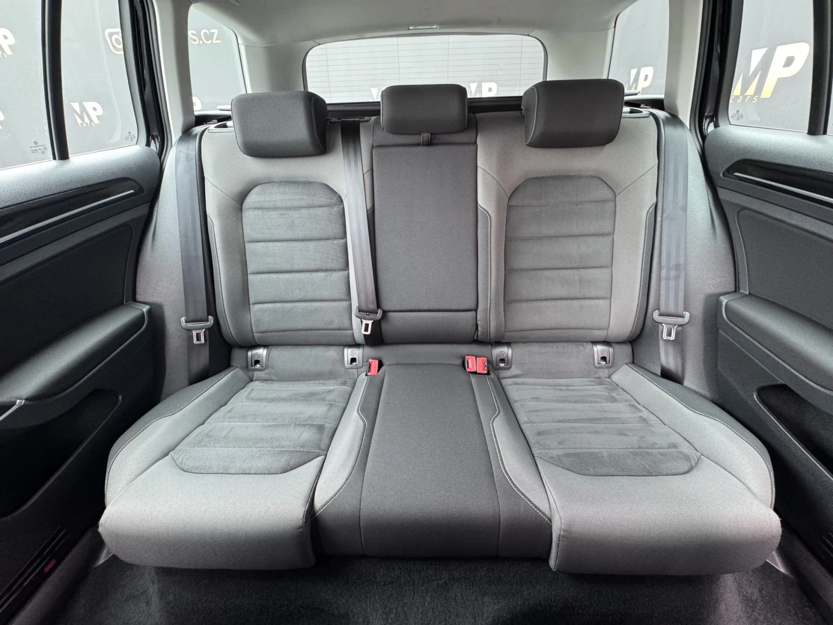 Volkswagen Golf – 2.0TDi MAN Highline+, DPH, RZV