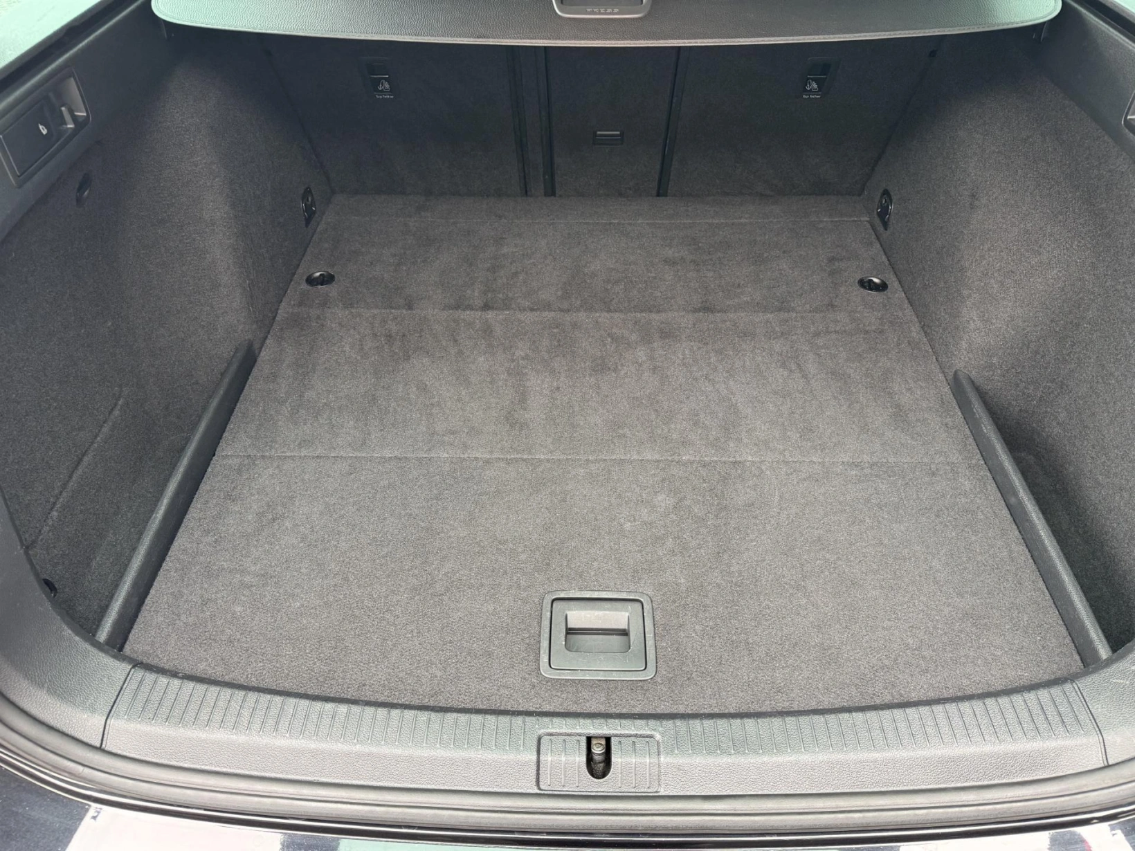 Volkswagen Golf – 2.0TDi MAN Highline+, DPH, RZV