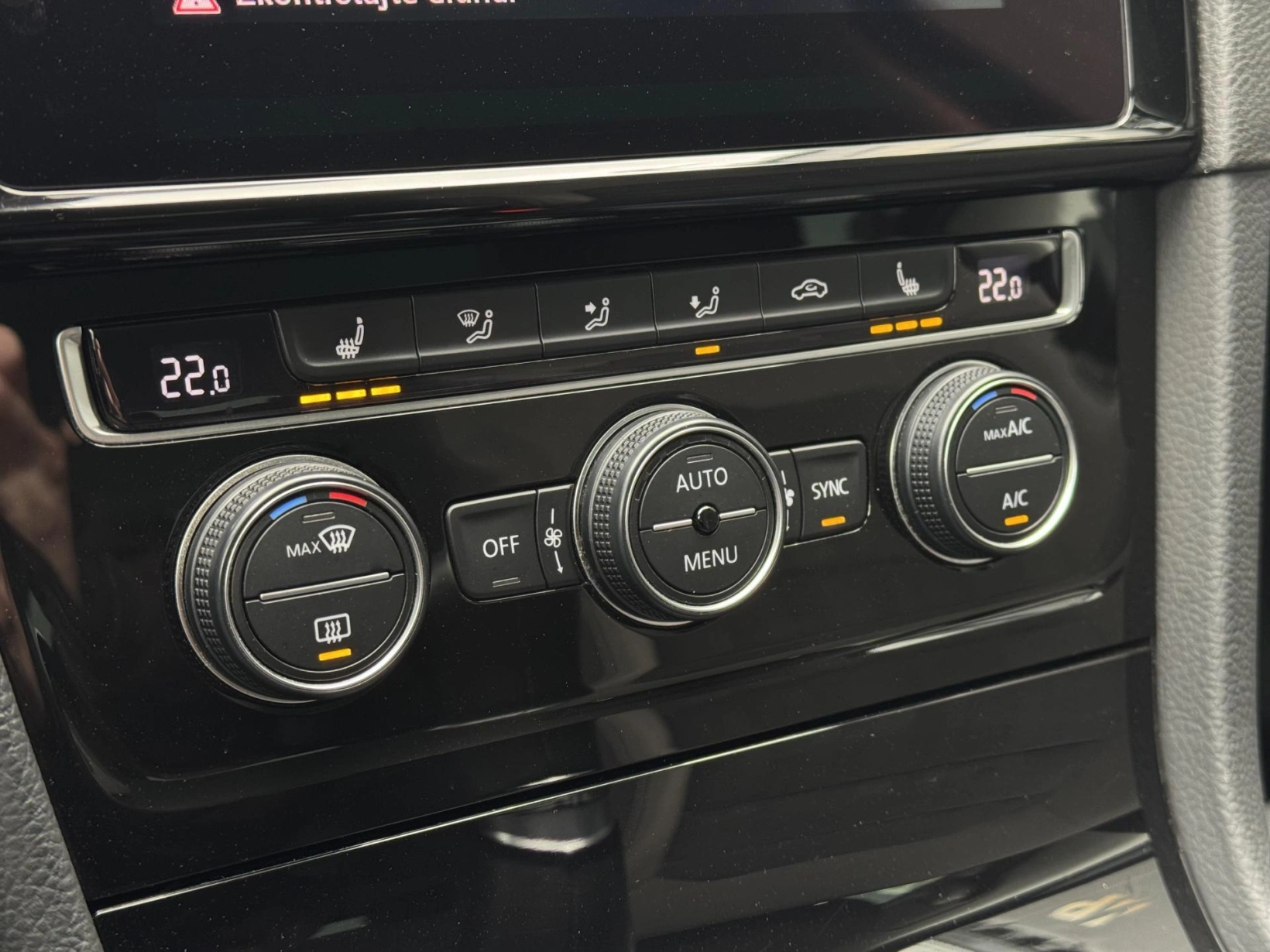 Volkswagen Golf – 2.0TDi MAN Highline+, DPH, RZV