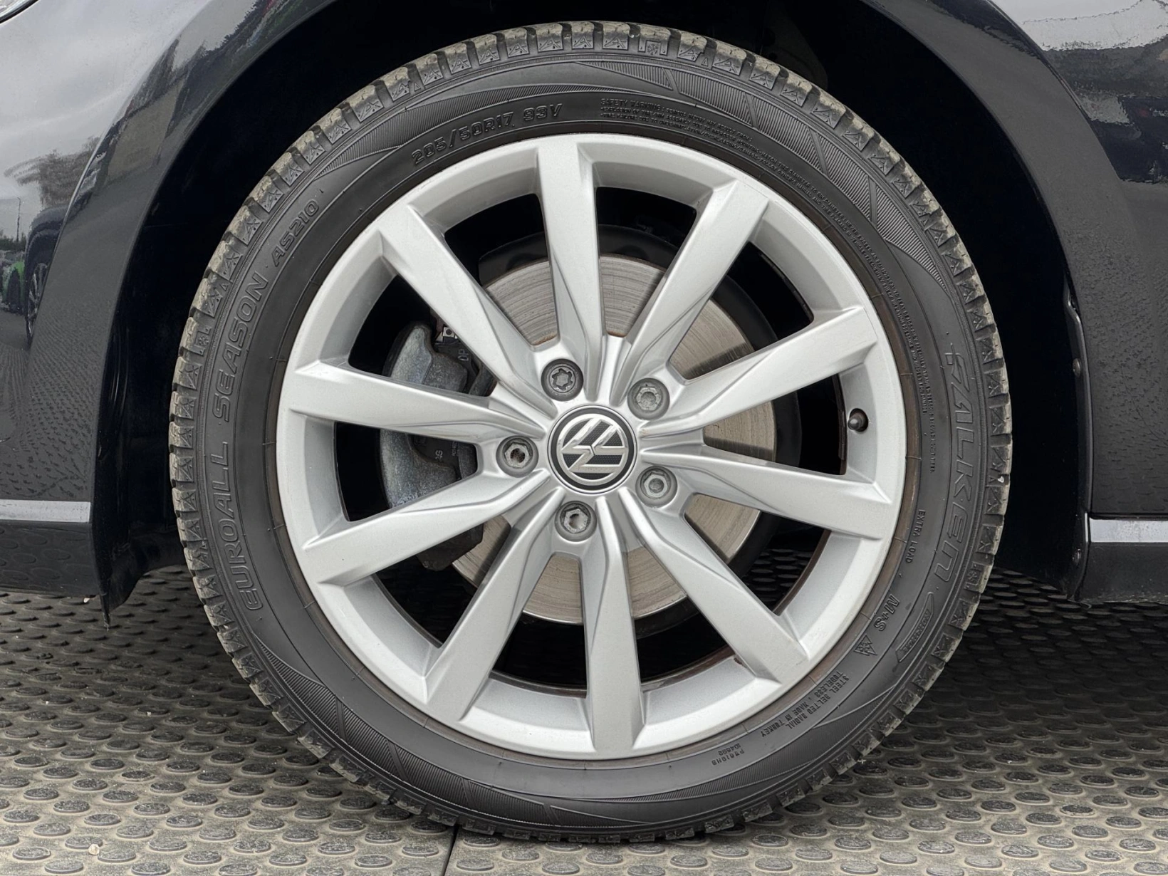 Volkswagen Golf – 2.0TDi MAN Highline+, DPH, RZV