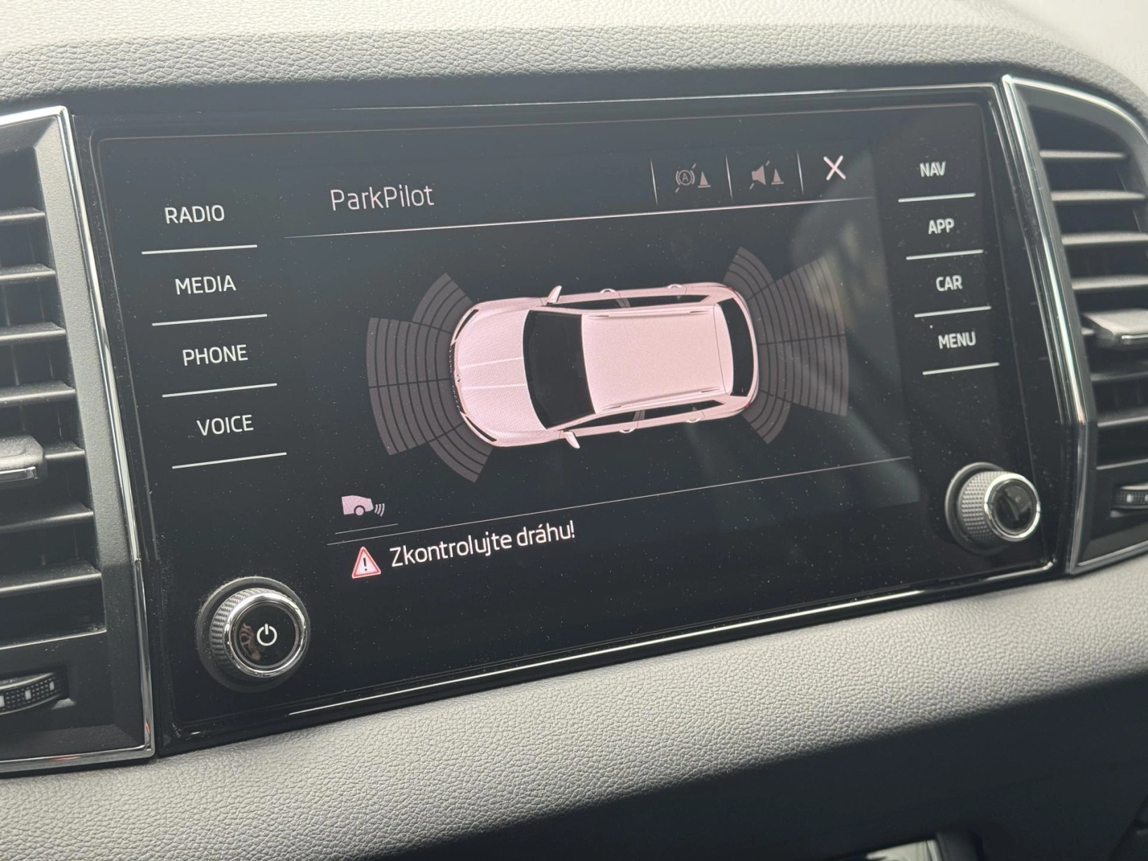 Škoda Karoq – 1.5TSi DSG Style Virtual RZV
