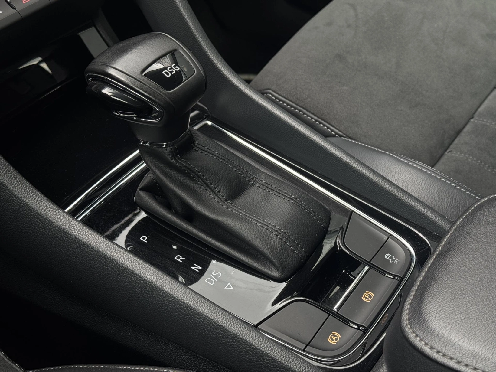 Škoda Karoq – 1.5TSi DSG Style Virtual RZV