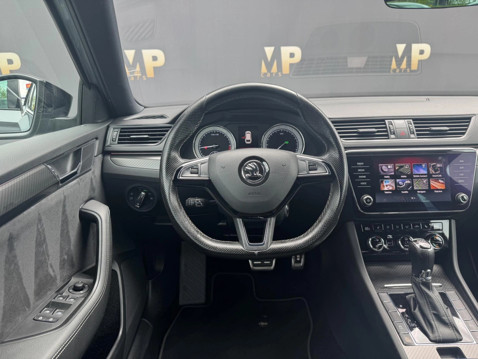 Škoda Superb – 2.0TDi DSG Sportline ACC Kessy