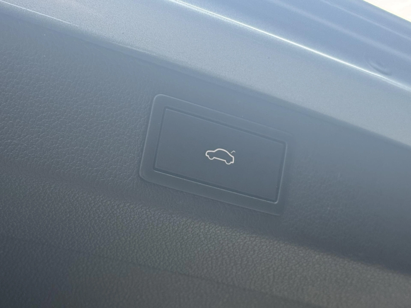 Škoda Superb – 2.0TDi DSG Sportline ACC Kessy