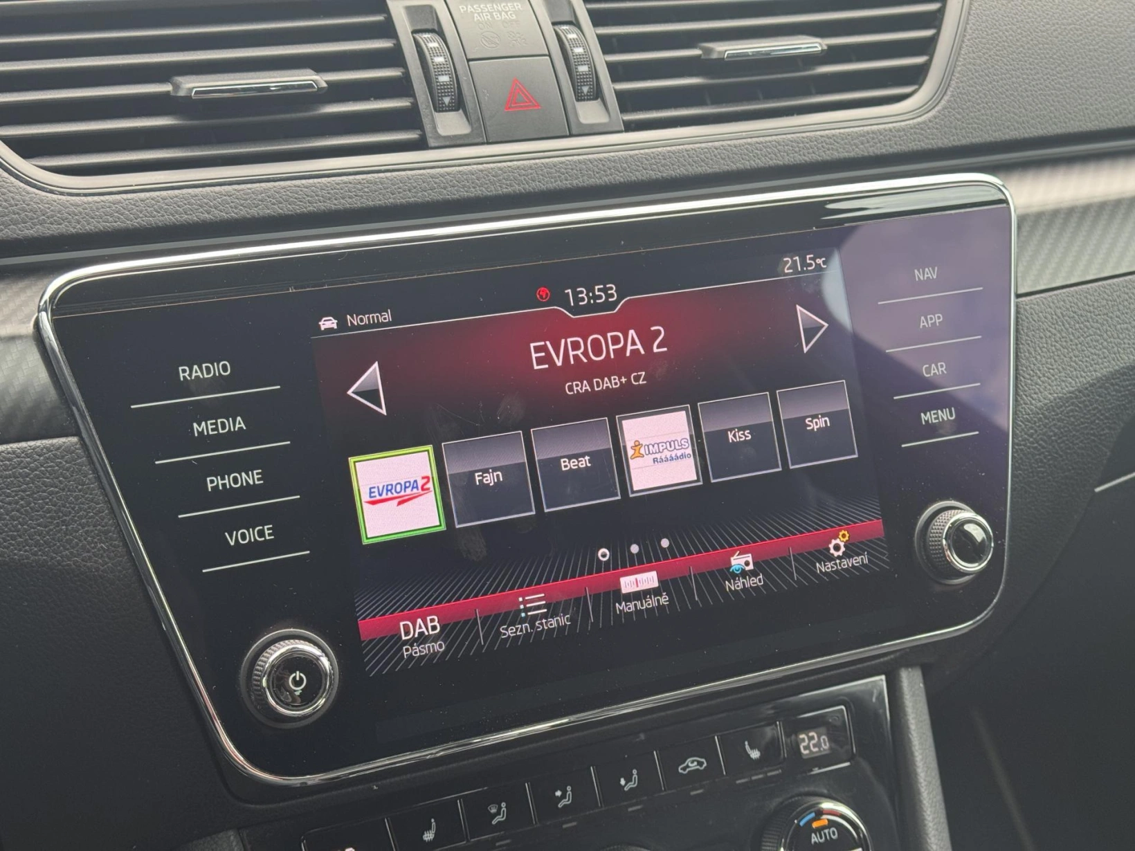 Škoda Superb – 2.0TDi DSG Sportline ACC Kessy