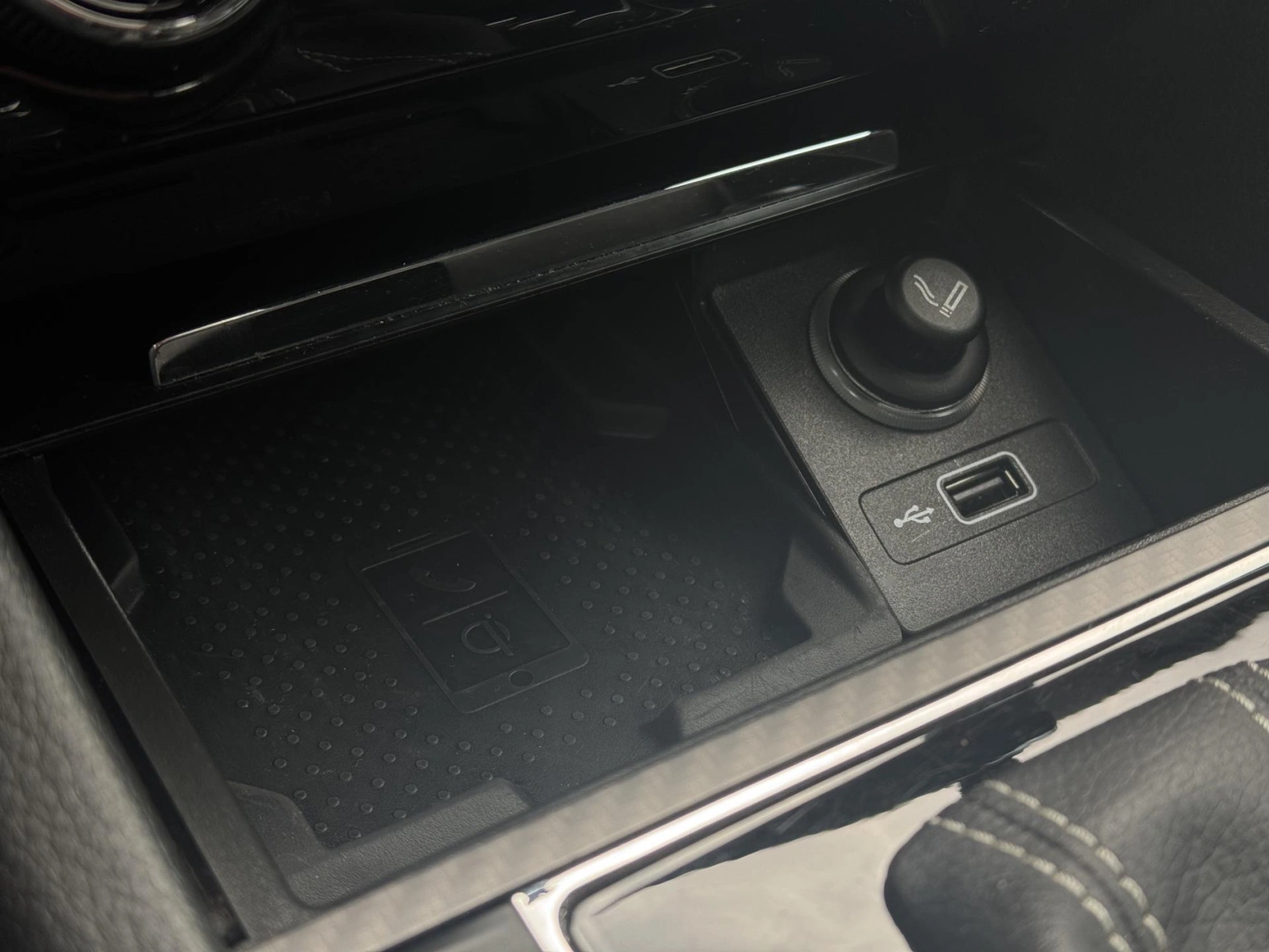 Škoda Superb – 2.0TDi DSG Sportline ACC Kessy