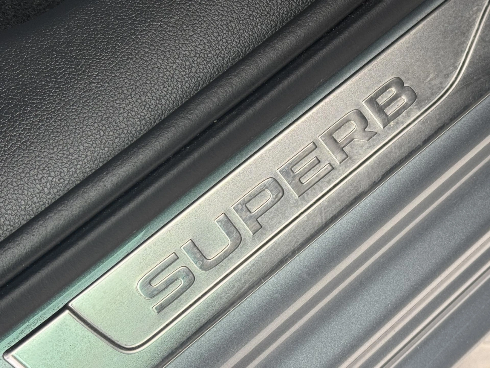 Škoda Superb – 2.0TDi DSG Sportline ACC Kessy