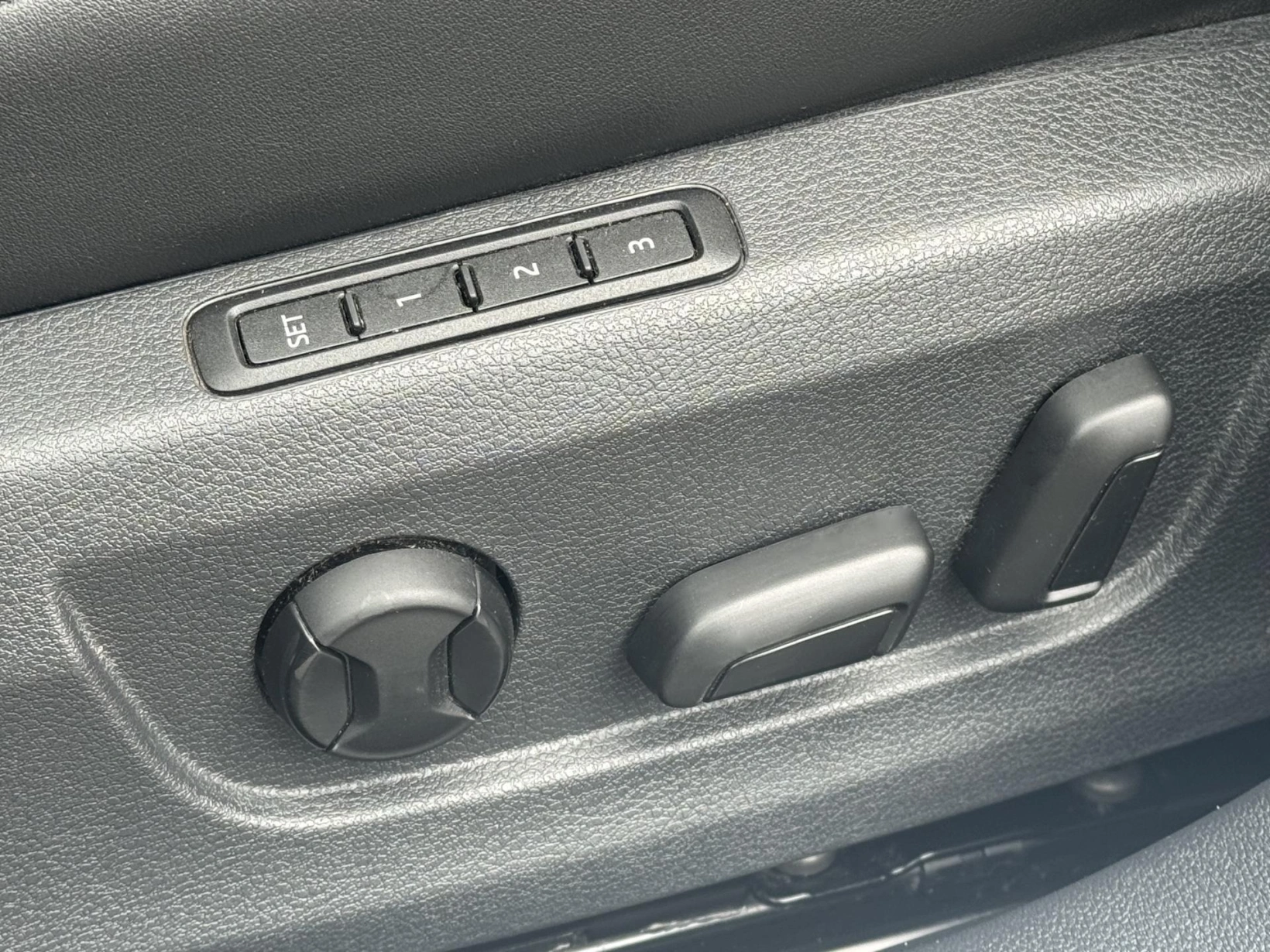 Škoda Superb – 2.0TDi DSG Sportline ACC Kessy