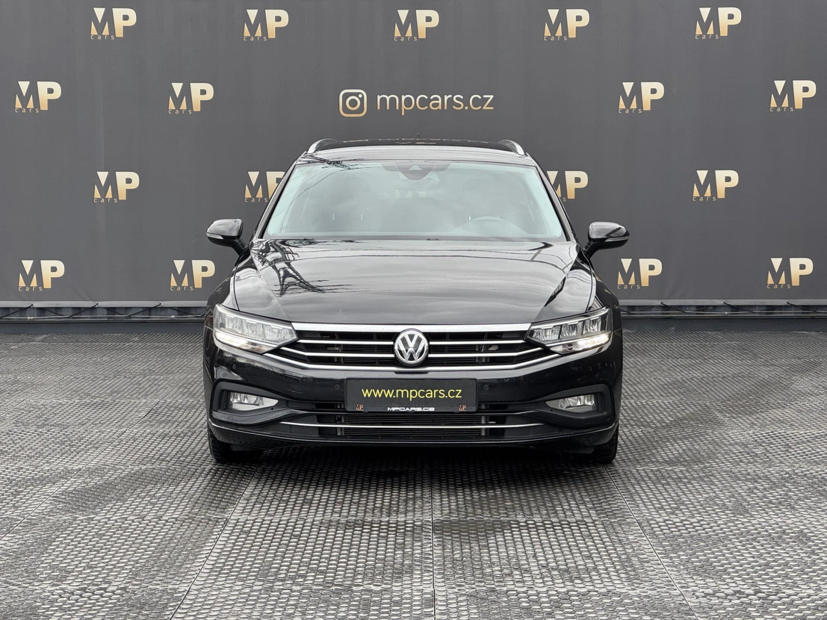 Volkswagen Passat – 2.0TDi 140kW DSG Business, RZV