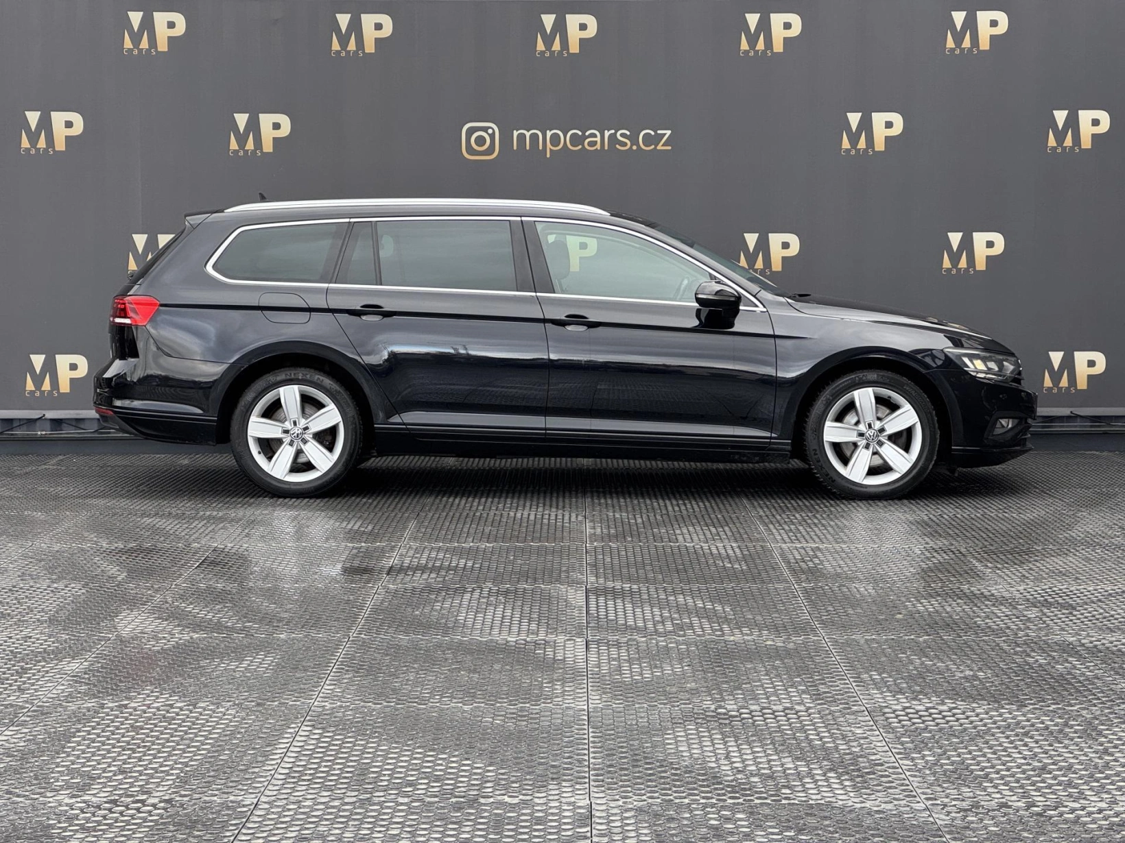 Volkswagen Passat – 2.0TDi 140kW DSG Business, RZV