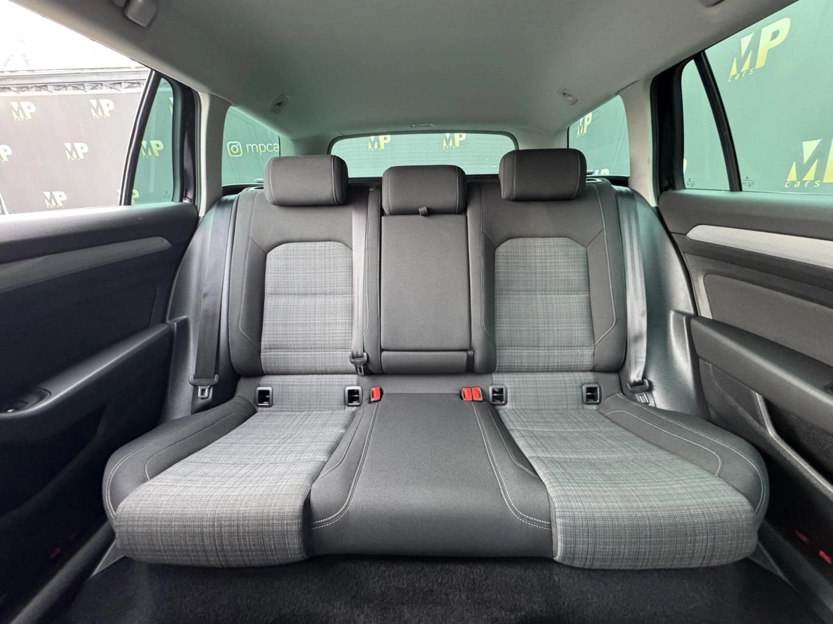 Volkswagen Passat – 2.0TDi 140kW DSG Business, RZV