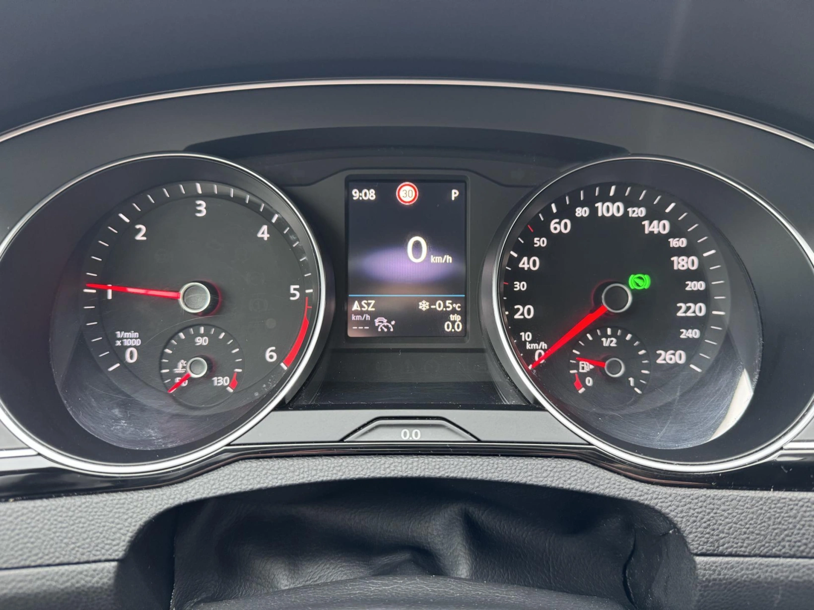 Volkswagen Passat – 2.0TDi 140kW DSG Business, RZV