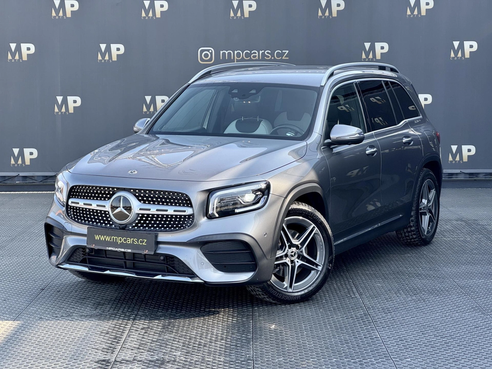 Mercedes-Benz GLB – 200d 4Matic, AMG Line Head-up