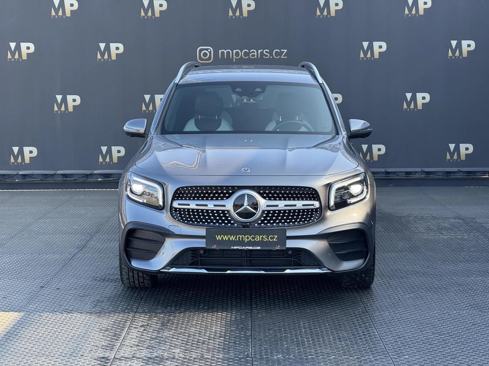 Mercedes-Benz GLB – 200d 4Matic, AMG Line Head-up