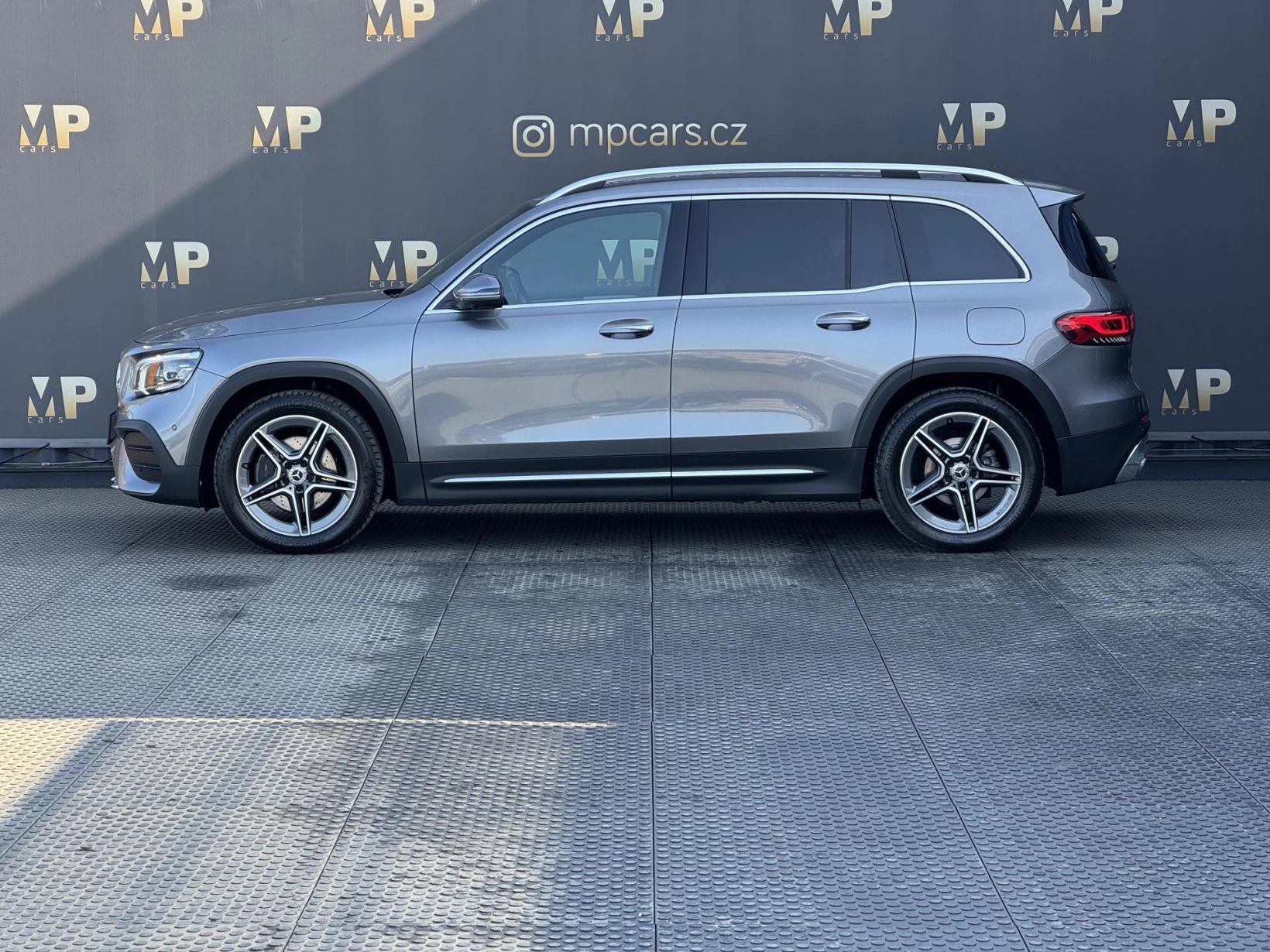 Mercedes-Benz GLB – 200d 4Matic, AMG Line Head-up