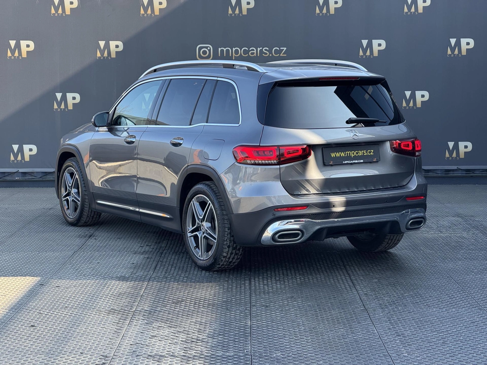 Mercedes-Benz GLB – 200d 4Matic, AMG Line Head-up