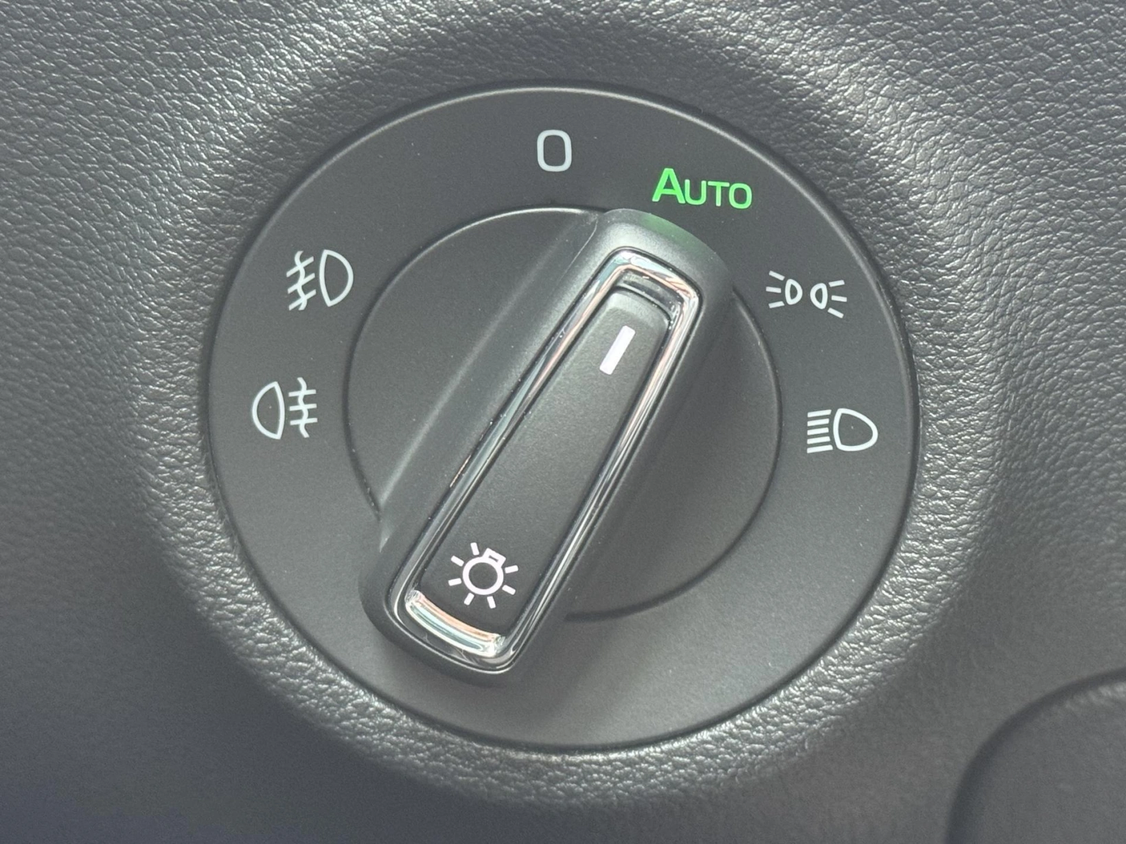 Škoda Karoq – 1.5TSi MAN Style+ Kessy, tažné