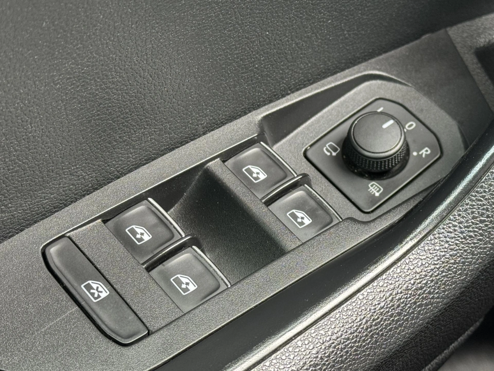 Škoda Karoq – 1.5TSi MAN Style+ Kessy, tažné