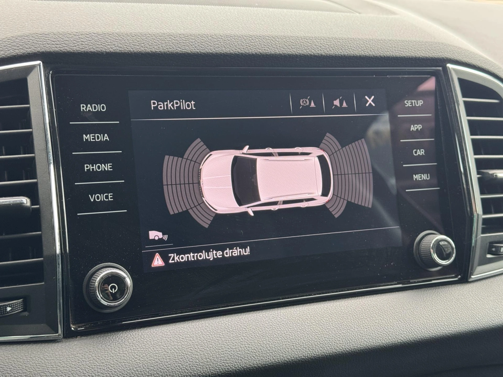 Škoda Karoq – 1.5TSi MAN Style+ Kessy, tažné