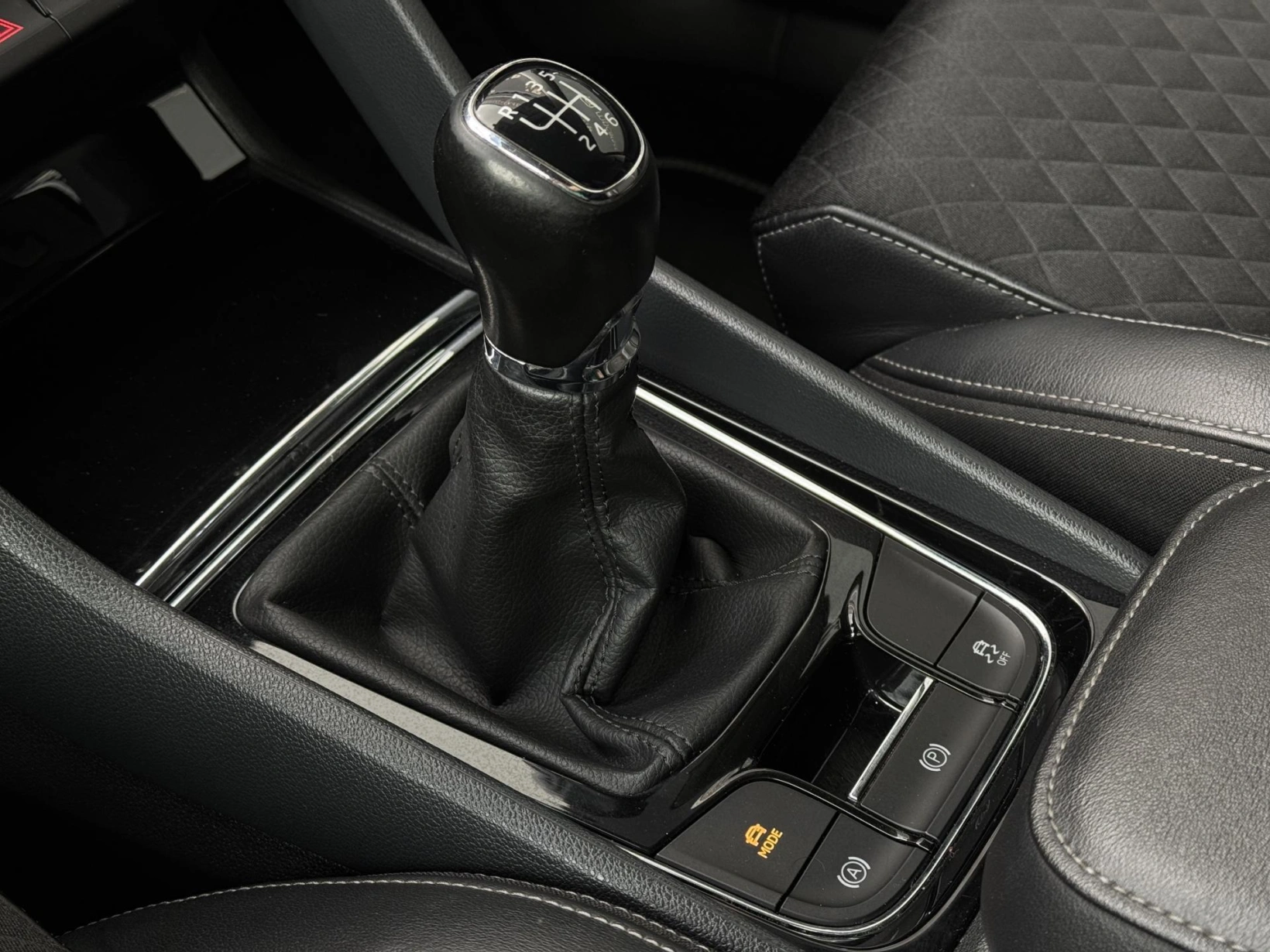 Škoda Karoq – 1.5TSi MAN Style+ Kessy, tažné