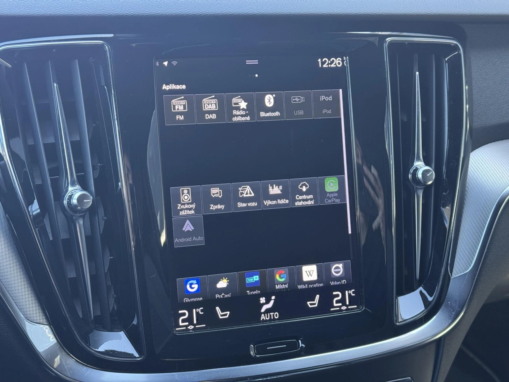Volvo V60 – 2,0 T8 4X4, Recharge, Polestar