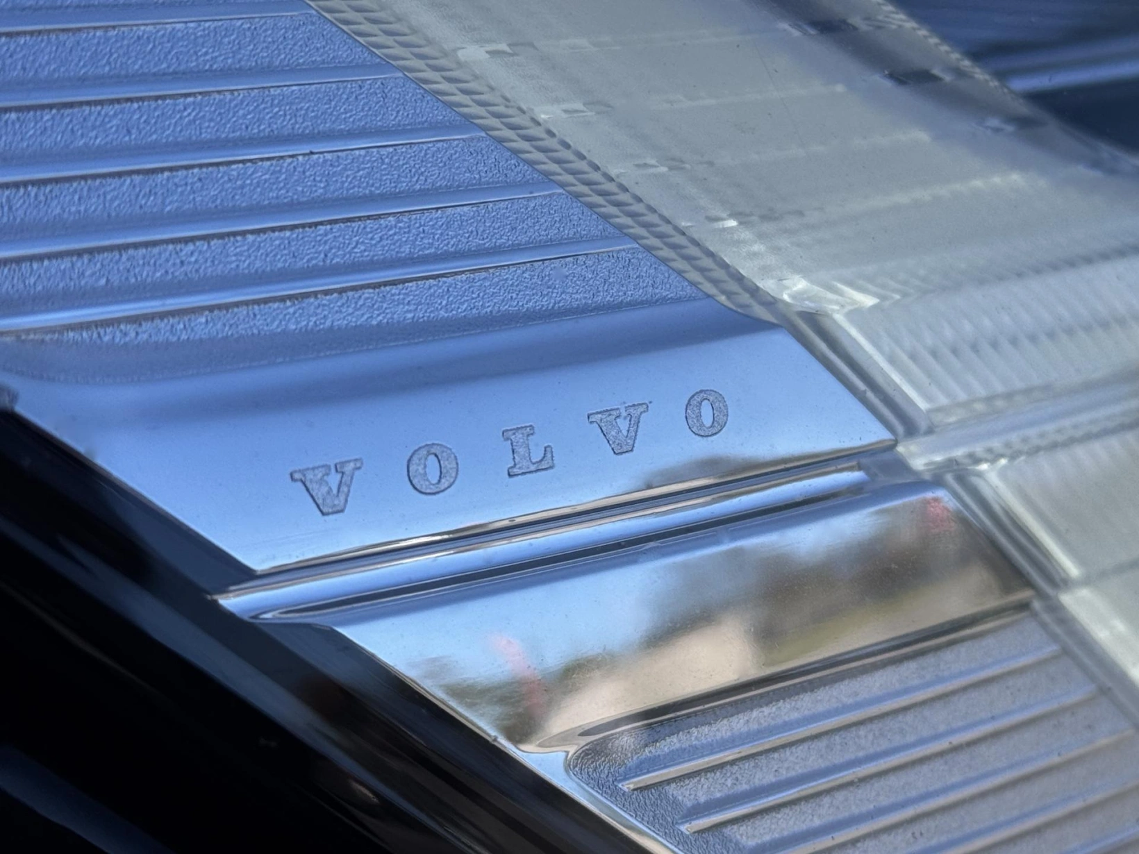 Volvo V60 – 2,0 T8 4X4, Recharge, Polestar