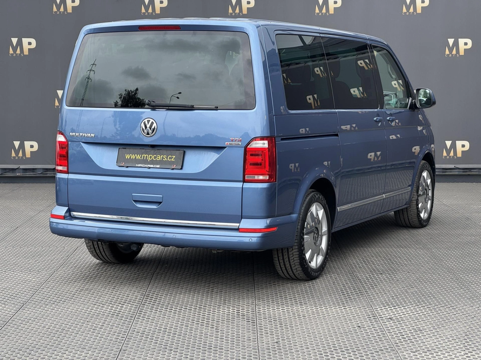 Volkswagen Multivan – 2.0TDi DSG 4M Highline, DPH