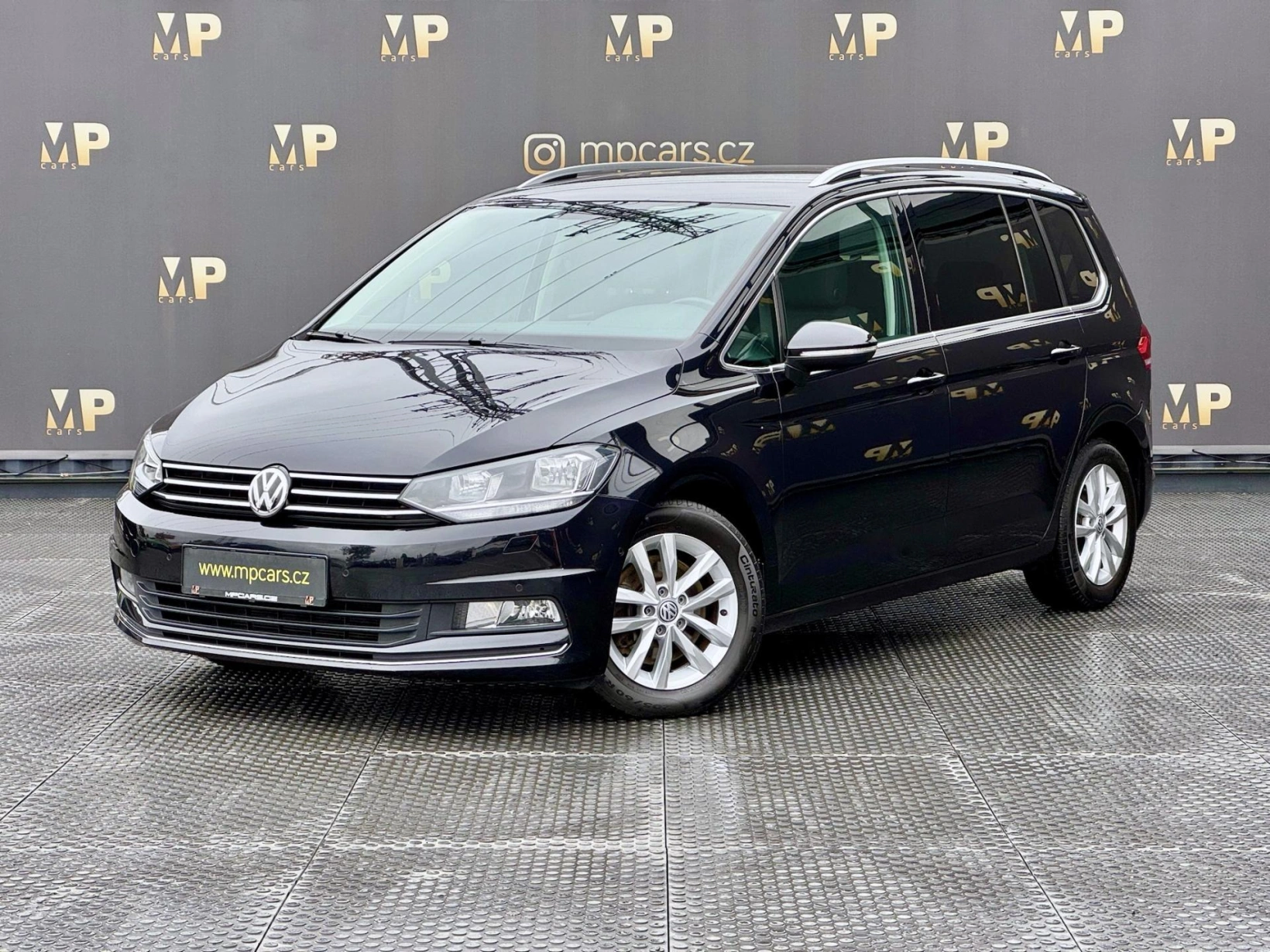 Volkswagen Touran – 1.4TSi 110kW, Highline, 7 míst