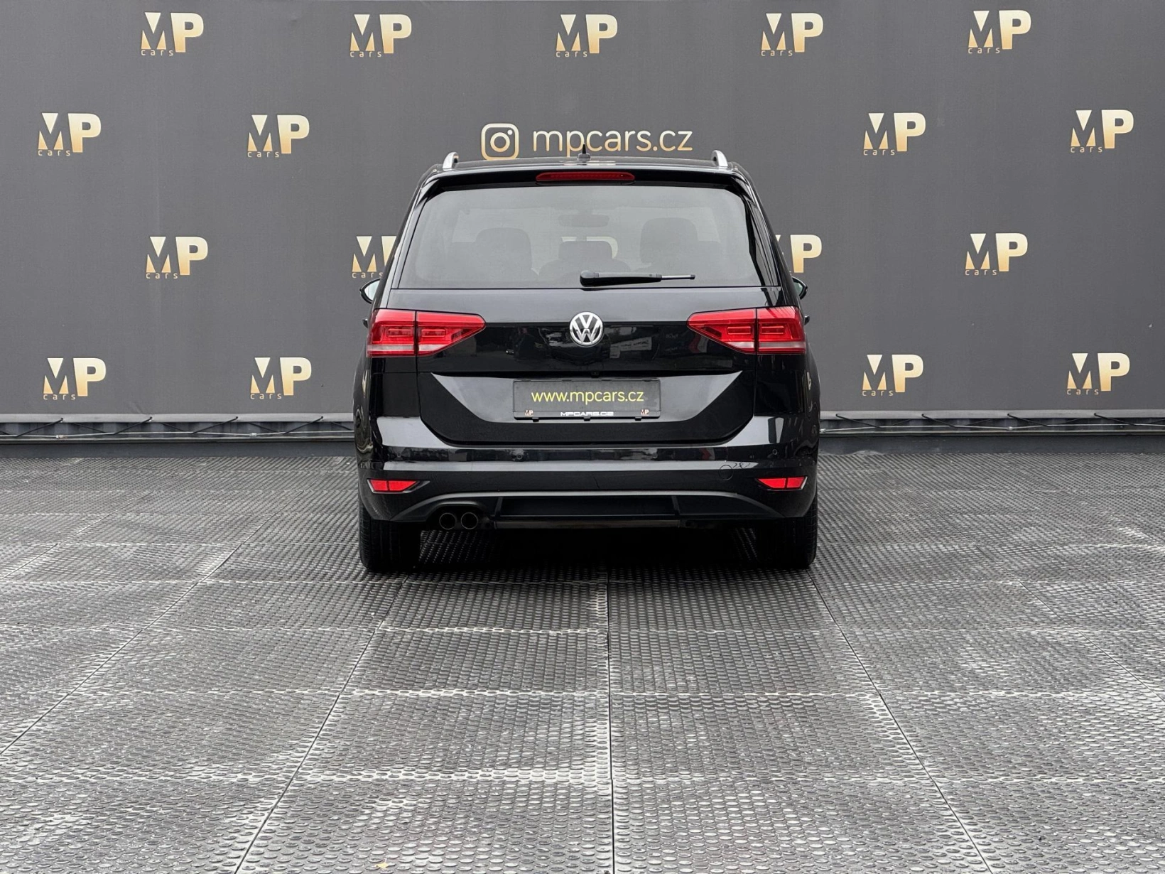 Volkswagen Touran – 1.4TSi 110kW, Highline, 7 míst