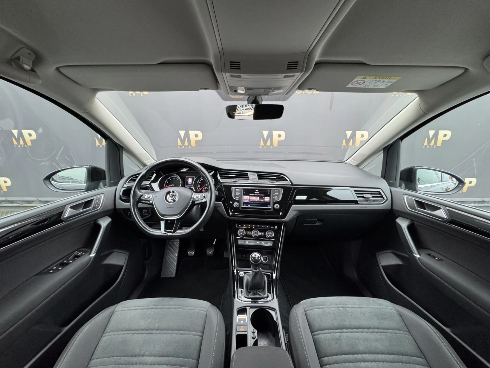 Volkswagen Touran – 1.4TSi 110kW, Highline, 7 míst