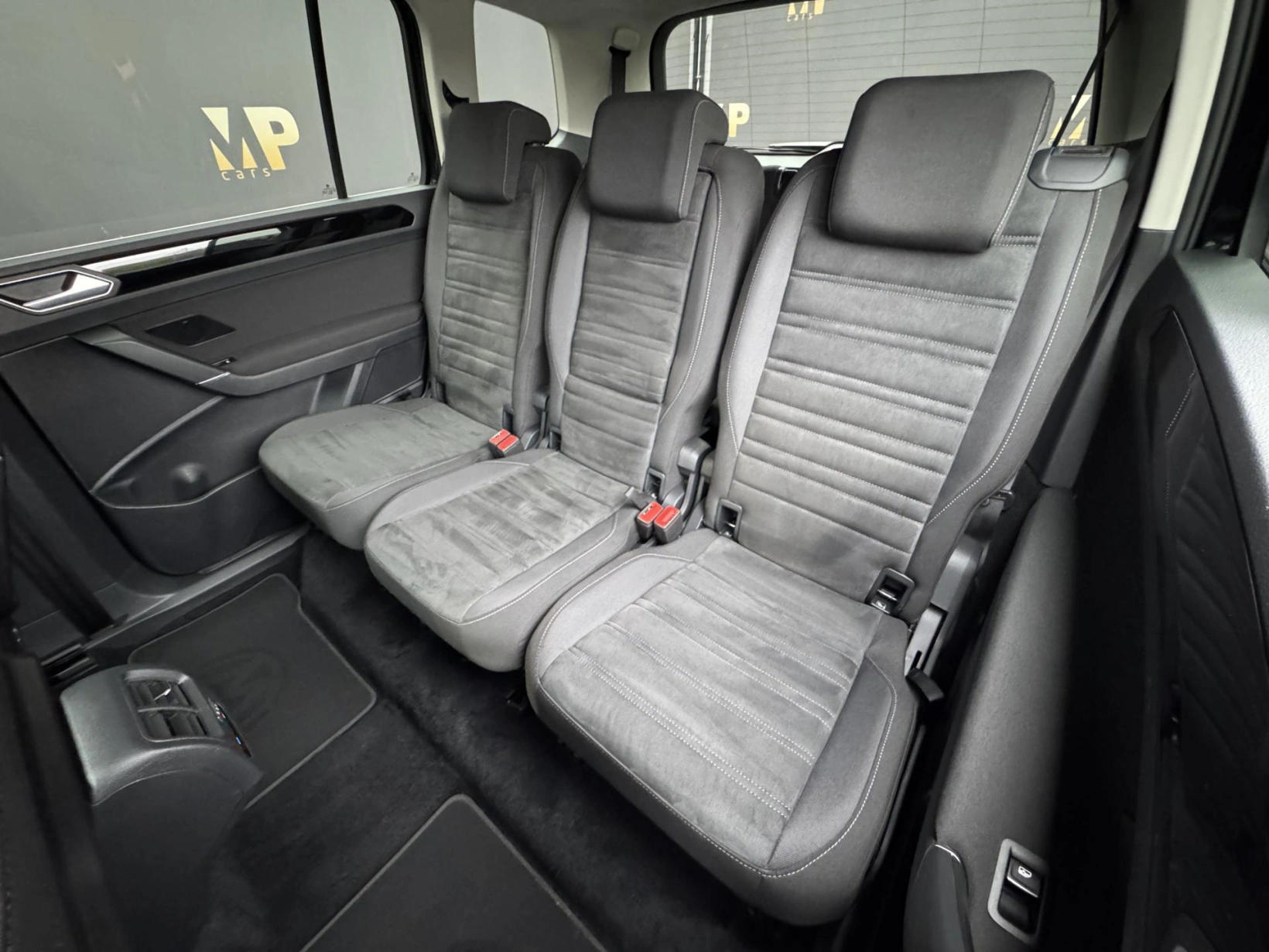 Volkswagen Touran – 1.4TSi 110kW, Highline, 7 míst