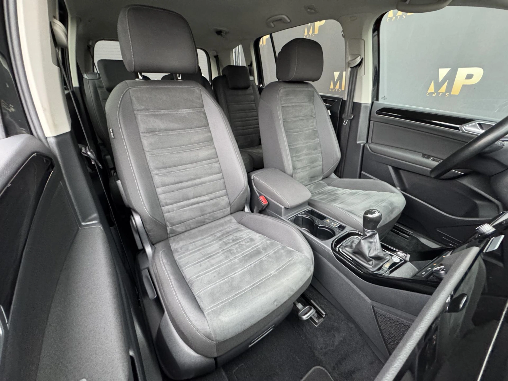 Volkswagen Touran – 1.4TSi 110kW, Highline, 7 míst