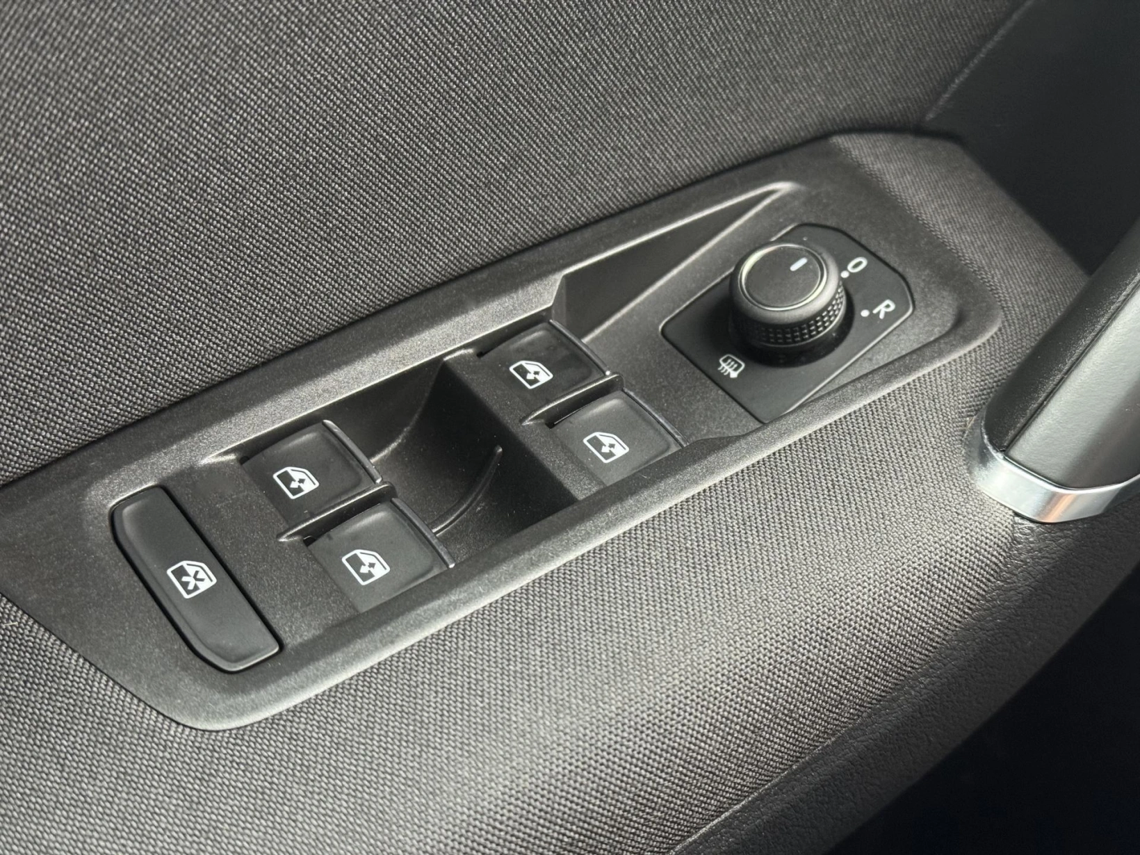Volkswagen Touran – 1.4TSi 110kW, Highline, 7 míst