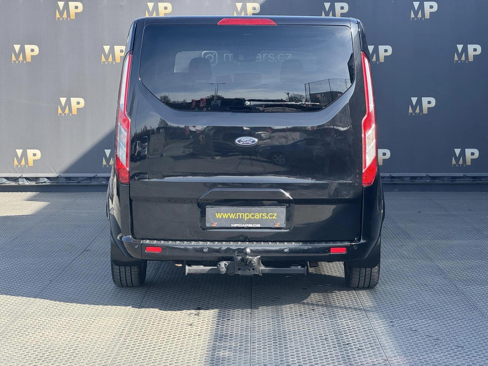 Ford Tourneo Custom – 2.0 TDCi Titanium X, L2, DPH