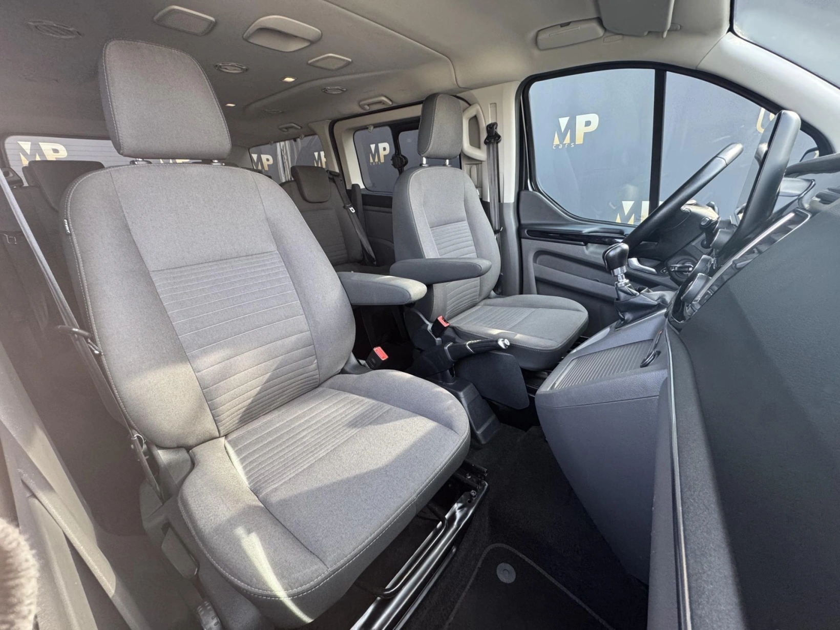 Ford Tourneo Custom – 2.0 TDCi Titanium X, L2, DPH